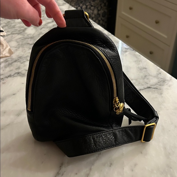 HOBO Fern Sling Pebble Black - Picture 5 of 7